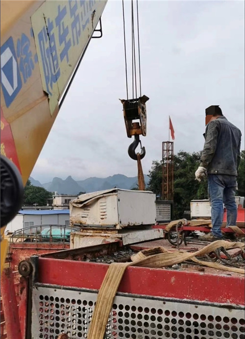 德城区大件吊装搬运设备常用的施工手势信号解答